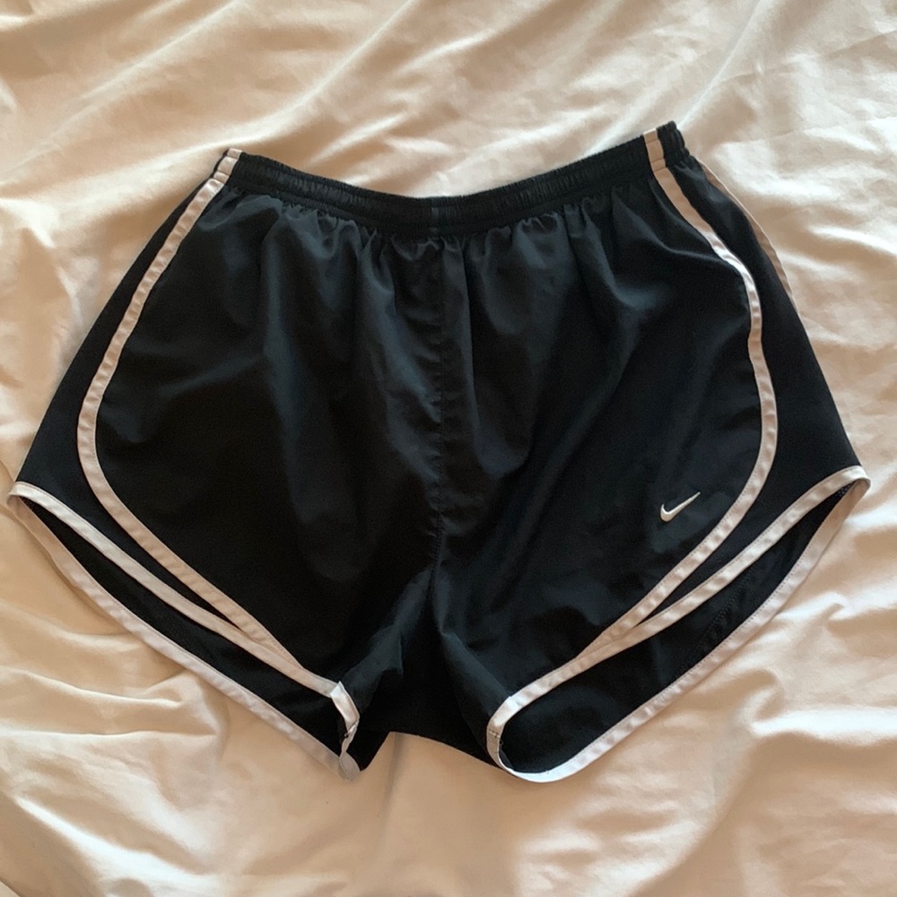 white and black Nike dri-fit shorts